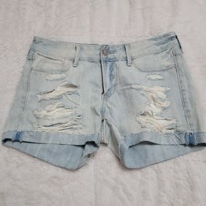 Abercrombie & Fitch Low Rise Shorts